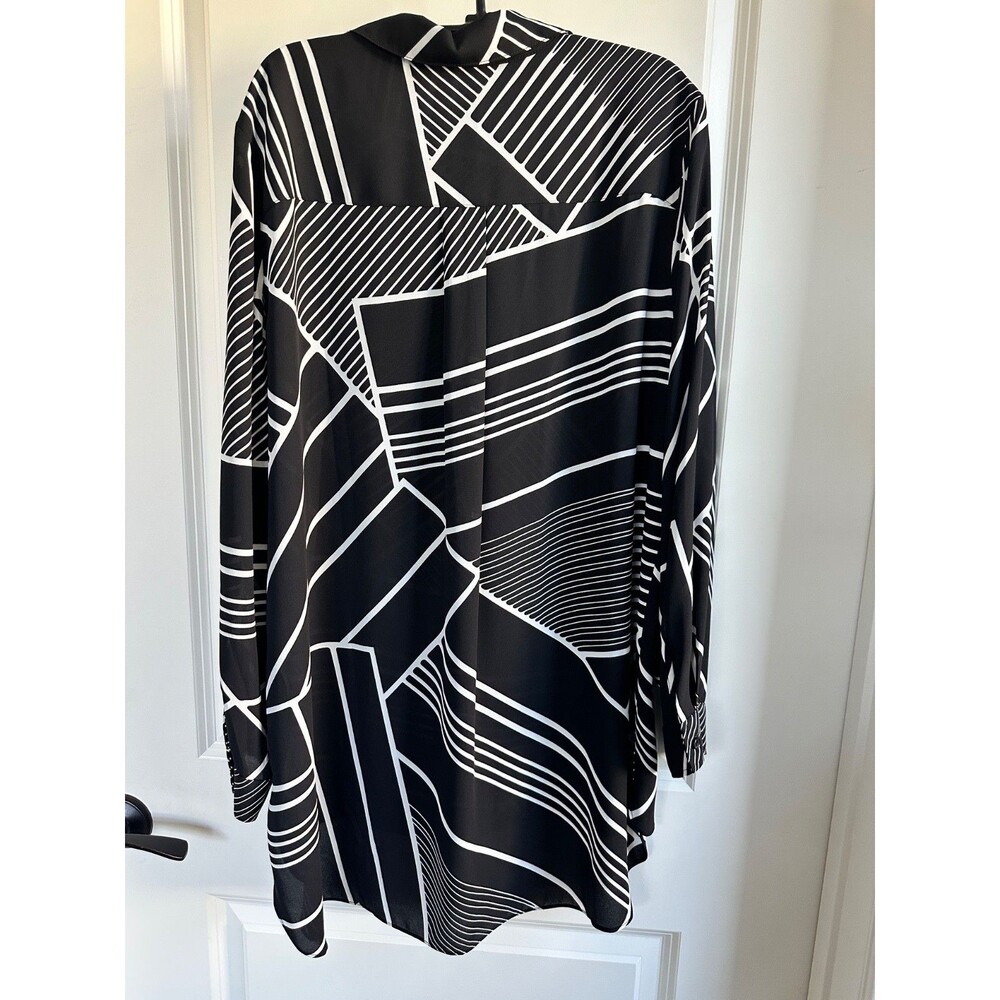 Chico's Black & White Abstract Geometric Tunic Blouse Chico’s 2 (Large / US 12) - Picture 3 of 8